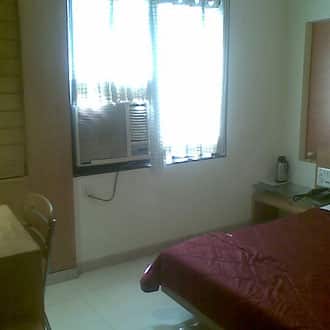 Good Stay Hotel, Surat 4